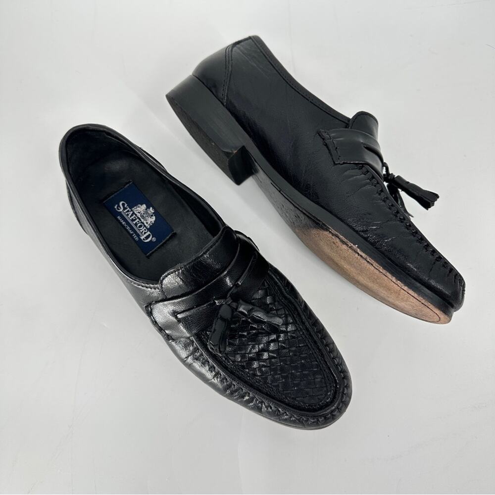$11SALE!!! Stafford Black Leather Timeless Loafers - Picture 2 of 10
